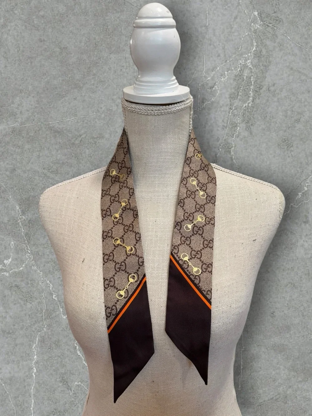 Gucci Horse Bit Monogram Silk-Twilly Scarf - Picture 4 of 8